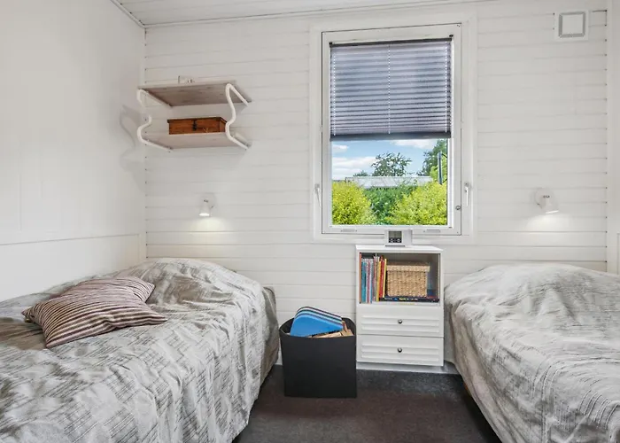 Lovely In With Wifi Hébergement de vacances *